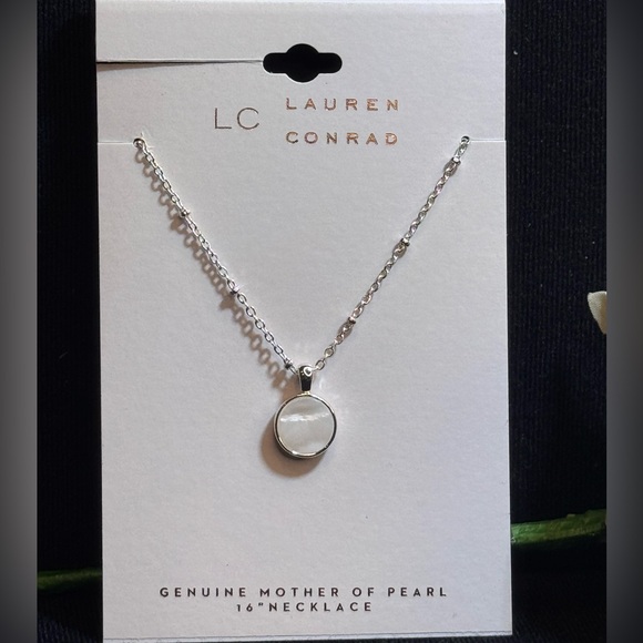 LC Lauren Conrad Silver Tone Mother of Pearl Pendant Necklace 16in - Picture 3 of 4